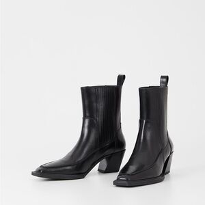Vagabond Alina Boots - Black Leather Western Ankle Boots